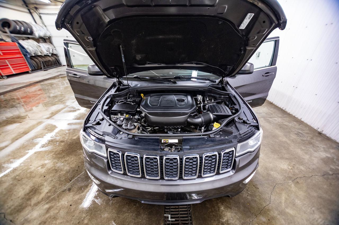 2021 Jeep Grand Cherokee 4x4 Laredo PSeat BCam Red Deer AB