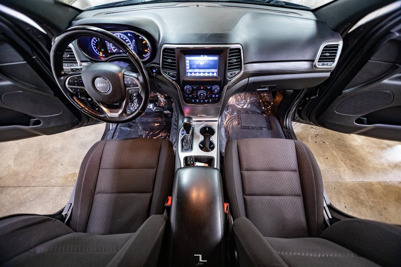 2021 Jeep Grand Cherokee 4x4 Laredo PSeat BCam Red Deer AB