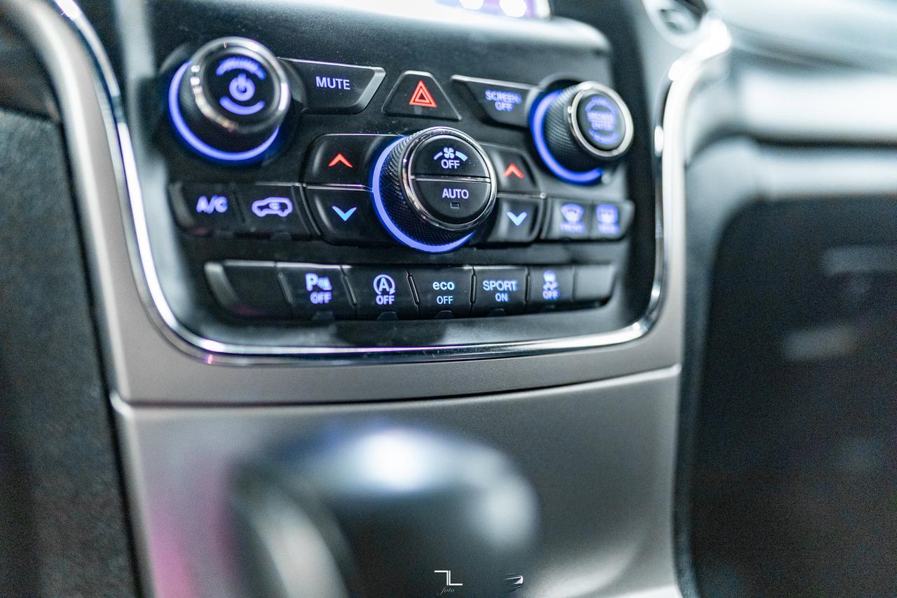 2021 Jeep Grand Cherokee 4x4 Laredo PSeat BCam Red Deer AB