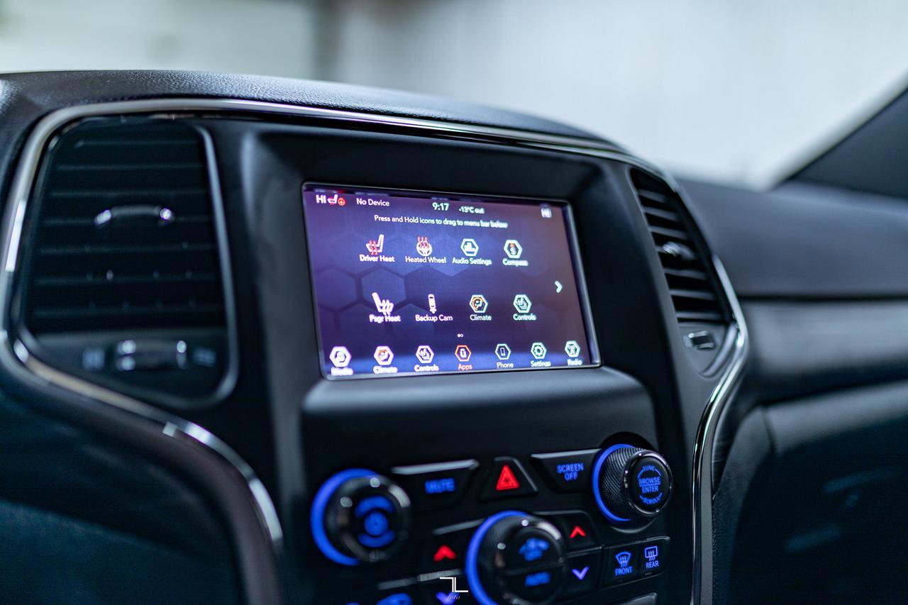 2021 Jeep Grand Cherokee 4x4 Laredo PSeat BCam Red Deer AB