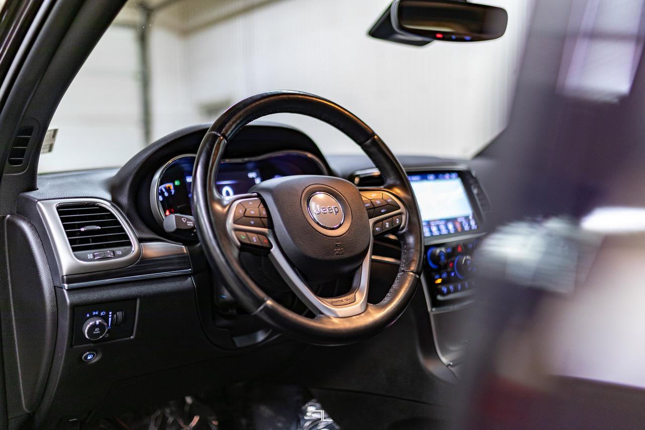 2021 Jeep Grand Cherokee 4x4 Limited Leather Roof Nav BCam Red Deer AB