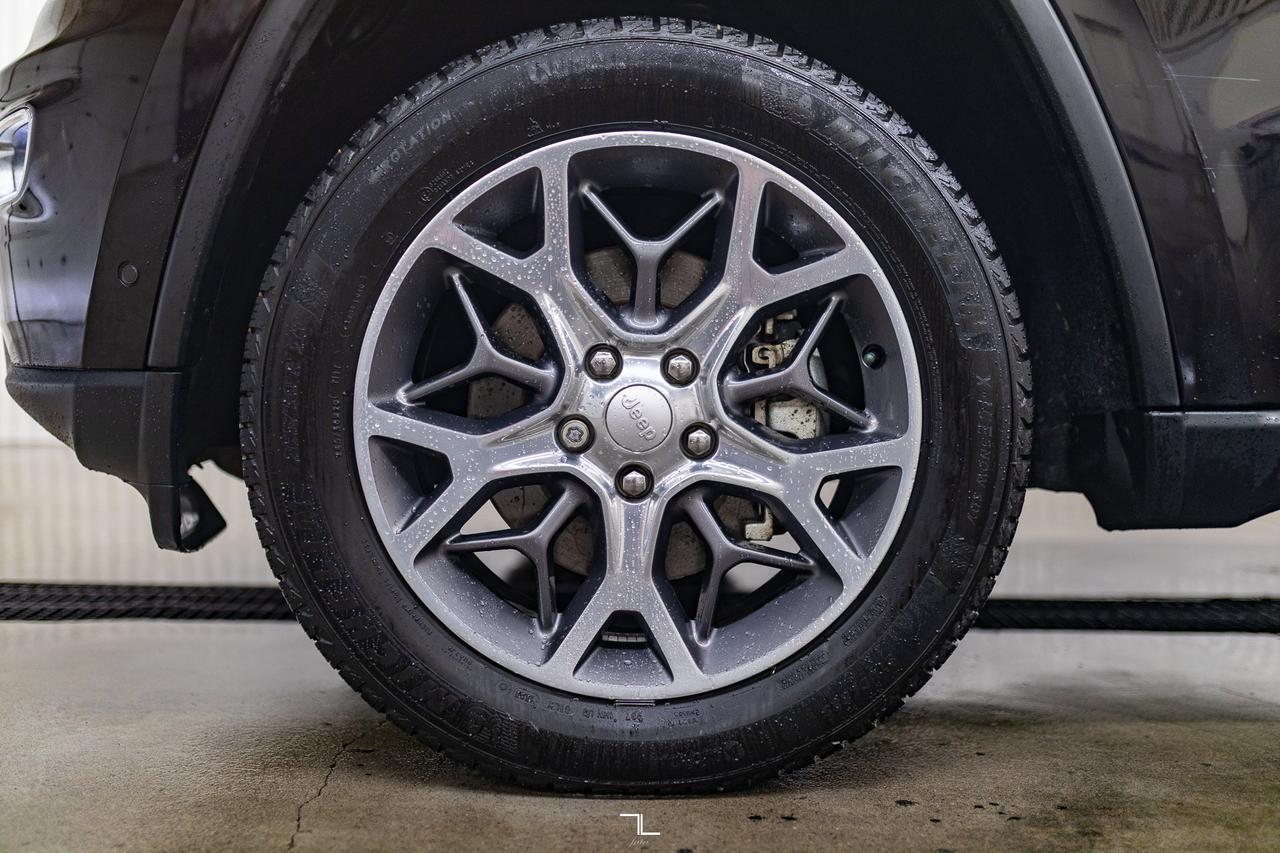 2021 Jeep Grand Cherokee 4x4 Limited Leather Roof Nav BCam Red Deer AB