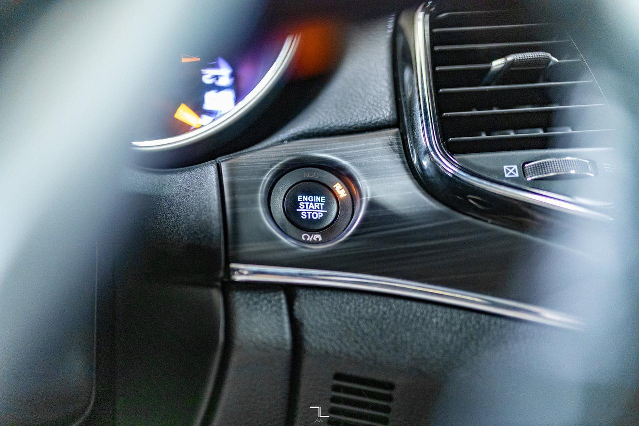 2021 Jeep Grand Cherokee 4x4 Limited Leather Roof Nav BCam Red Deer AB