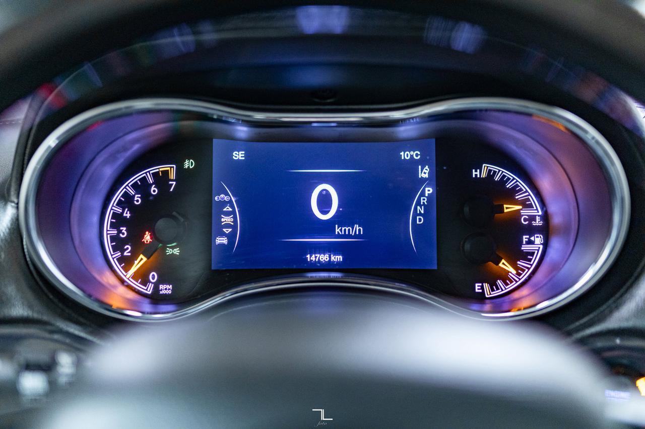 2021 Jeep Grand Cherokee 4x4 Overland Leather Roof Nav BCam Red Deer AB