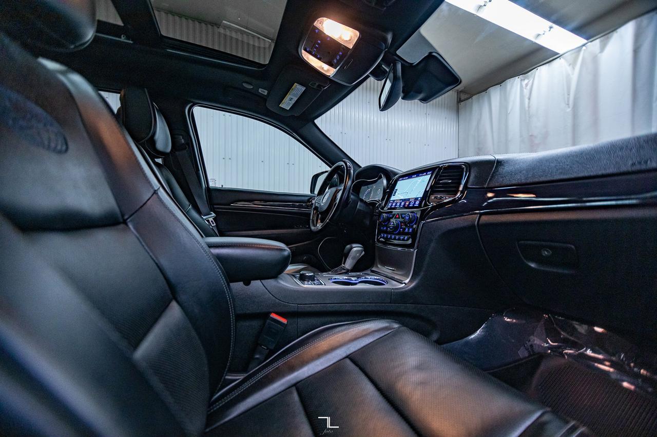 2021 Jeep Grand Cherokee 4x4 Overland Leather Roof Nav BCam Red Deer AB