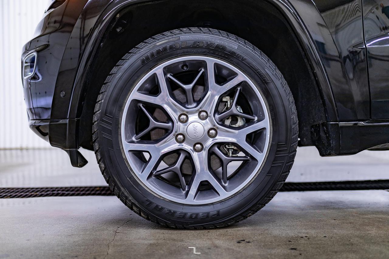 2021 Jeep Grand Cherokee 4x4 Overland Leather Roof Nav BCam Red Deer AB