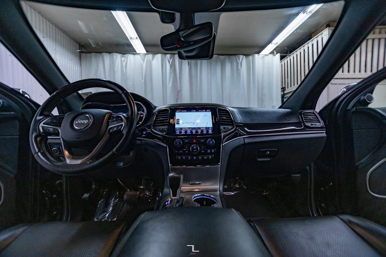 2021 Jeep Grand Cherokee 4x4 Overland Leather Roof Nav BCam Red Deer AB