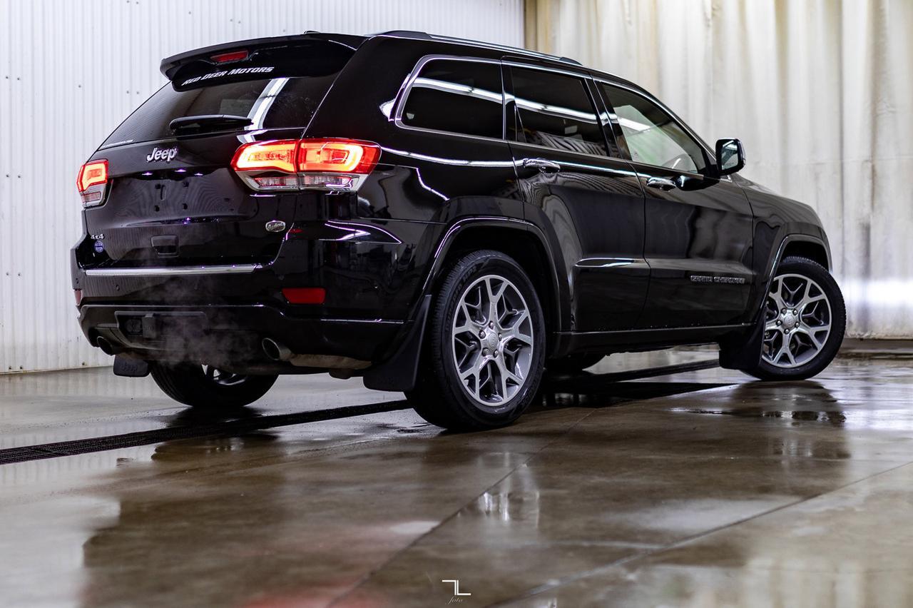 2021 Jeep Grand Cherokee 4x4 Overland Leather Roof Nav BCam Red Deer AB