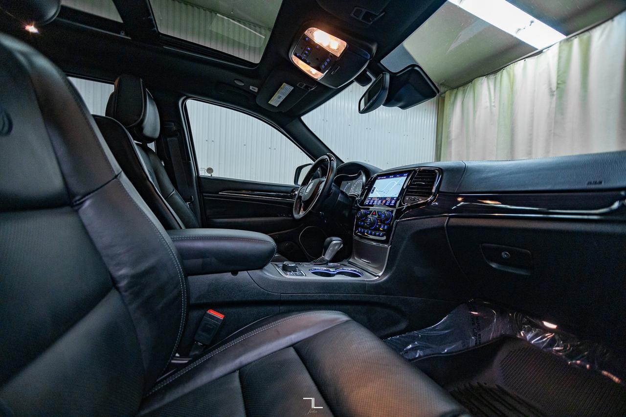 2021 Jeep Grand Cherokee 4x4 Overland Leather Roof Nav BCam Red Deer AB