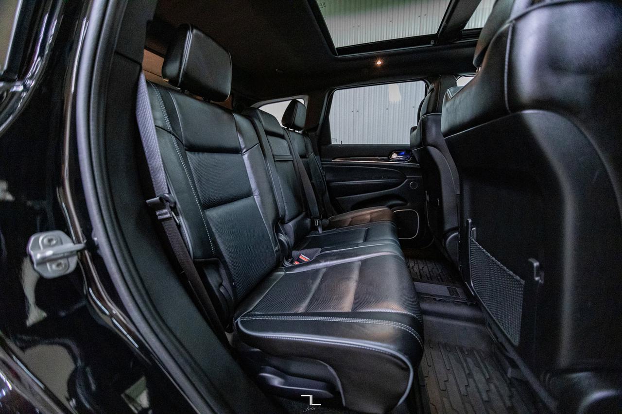 2021 Jeep Grand Cherokee 4x4 Overland Leather Roof Nav BCam Red Deer AB