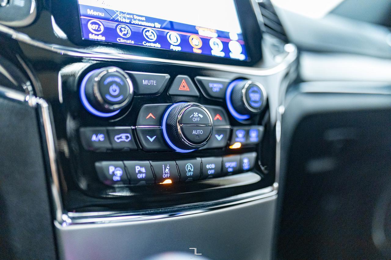 2021 Jeep Grand Cherokee 4x4 Overland Leather Roof Nav BCam Red Deer AB