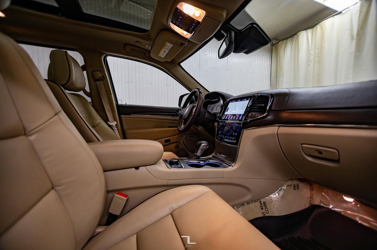 2021 Jeep Grand Cherokee 4x4 Overland Leather Roof Nav BCam Red Deer AB