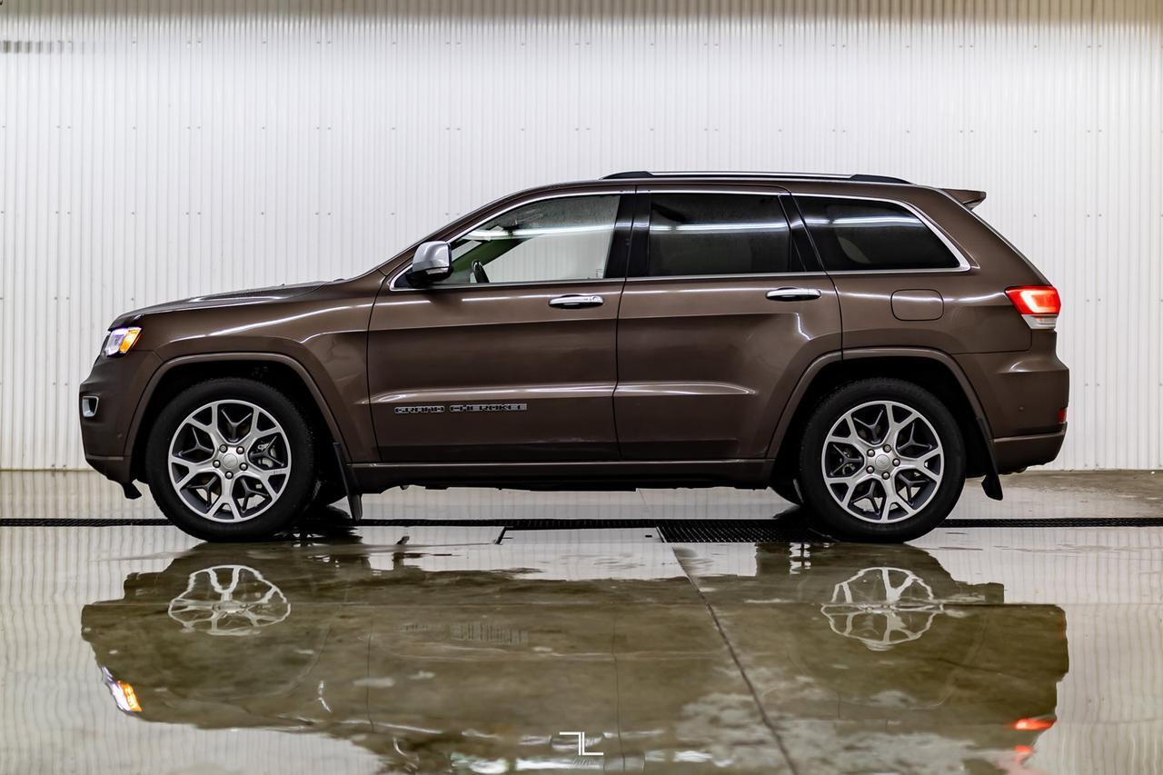 2021 Jeep Grand Cherokee 4x4 Overland Leather Roof Nav BCam Red Deer AB