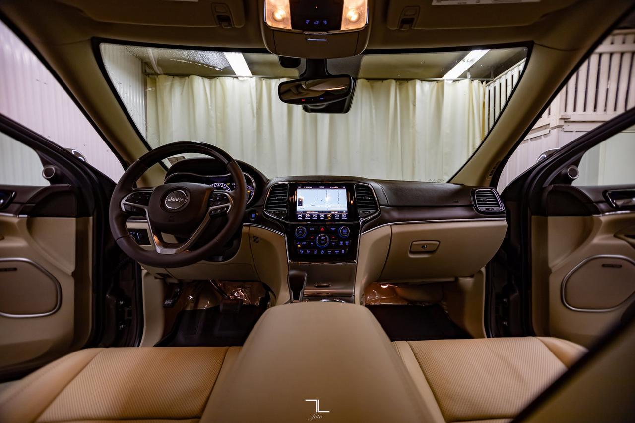 2021 Jeep Grand Cherokee 4x4 Overland Leather Roof Nav BCam Red Deer AB