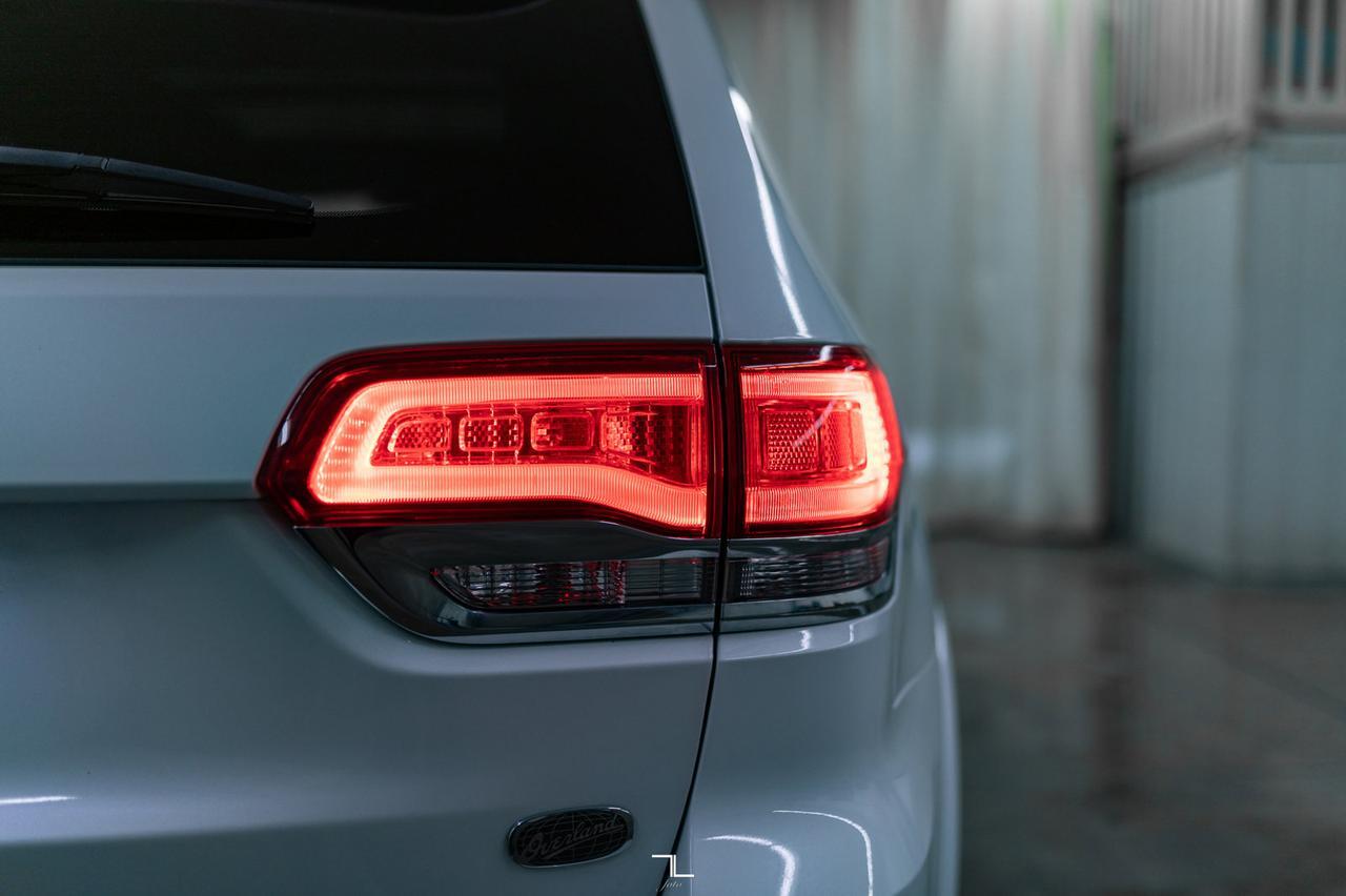 2021 Jeep Grand Cherokee 4x4 Overland Leather Roof Nav Red Deer AB