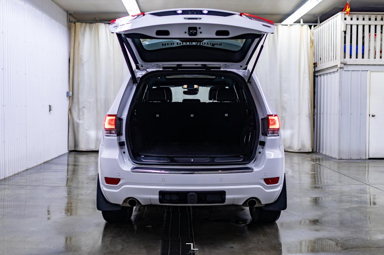 2021 Jeep Grand Cherokee 4x4 Overland Leather Roof Nav Red Deer AB