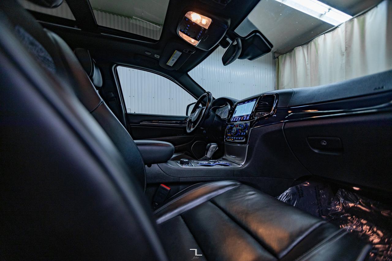 2021 Jeep Grand Cherokee 4x4 Overland Leather Roof Nav Red Deer AB