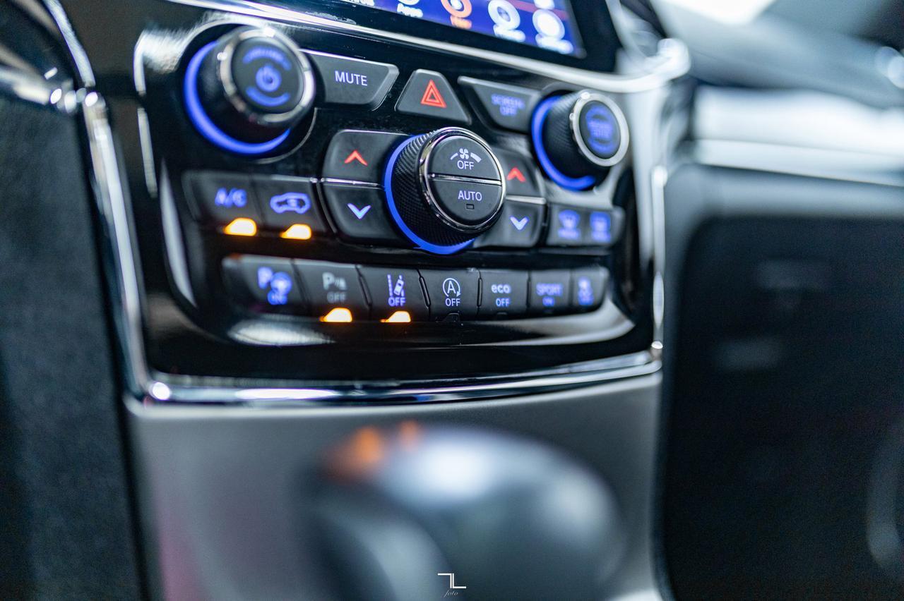 2021 Jeep Grand Cherokee 4x4 Overland Leather Roof Nav Red Deer AB