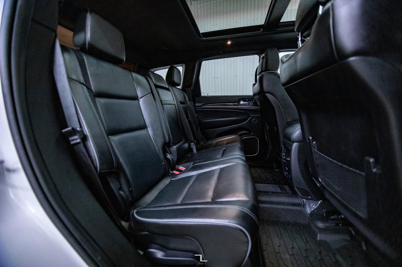 2021 Jeep Grand Cherokee 4x4 Overland Leather Roof Nav Red Deer AB