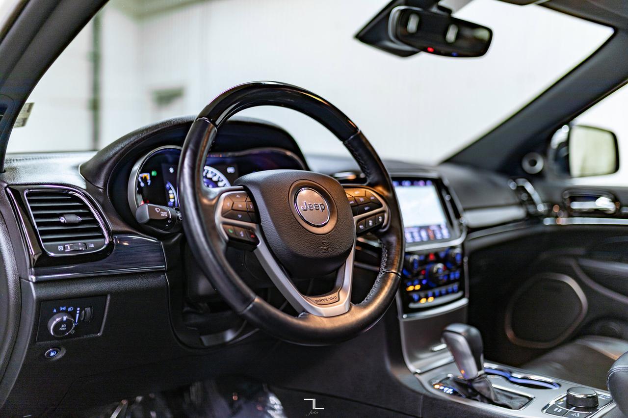 2021 Jeep Grand Cherokee 4x4 Overland Leather Roof Nav Red Deer AB