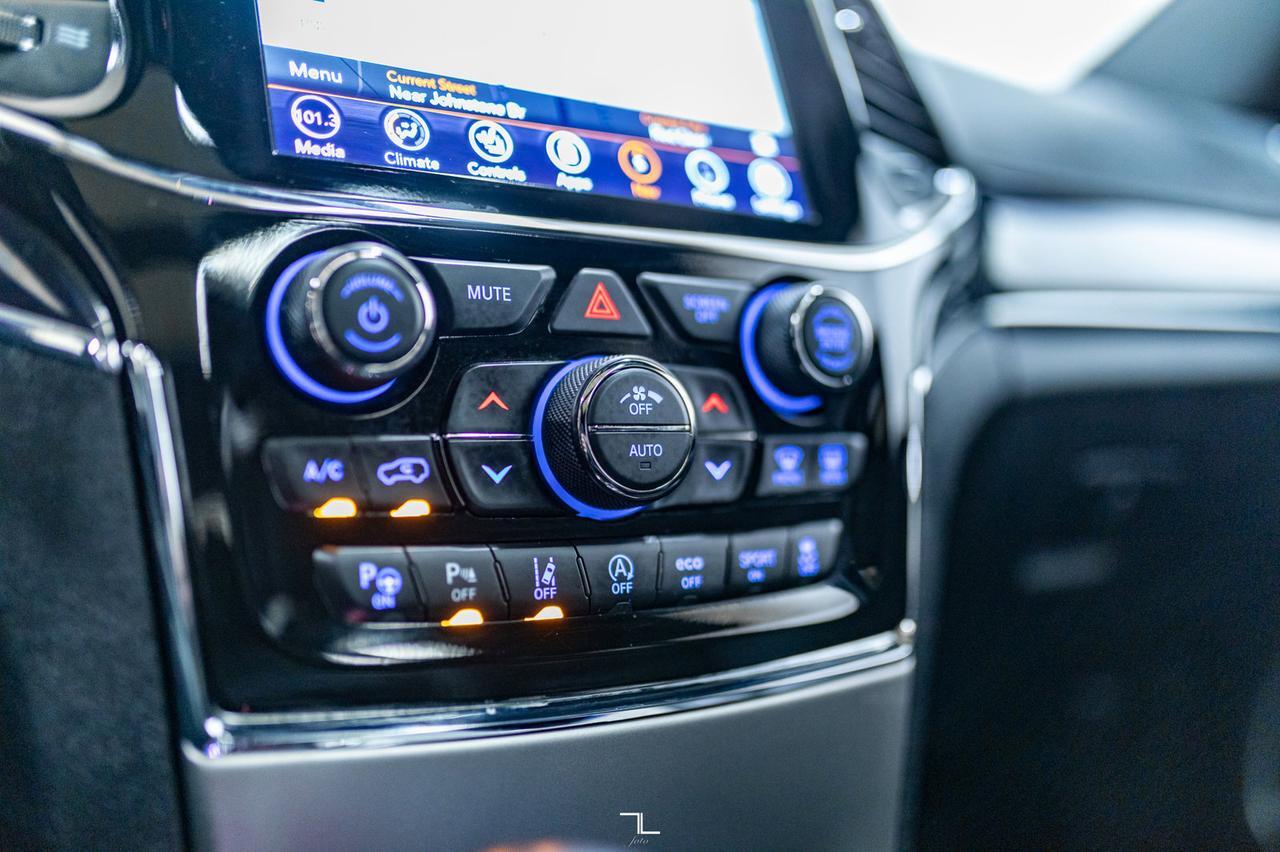 2021 Jeep Grand Cherokee 4x4 Overland Leather Roof Nav Red Deer AB