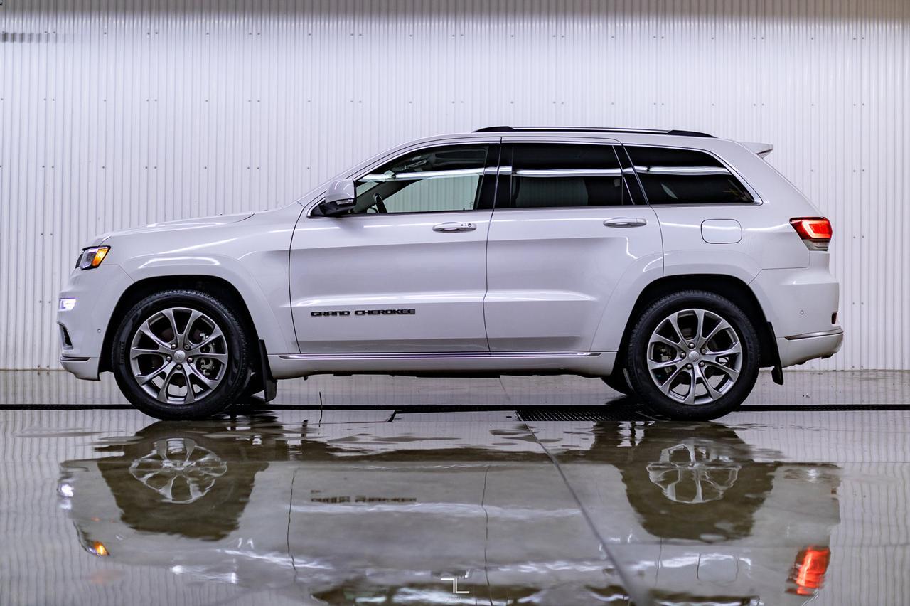 2021 Jeep Grand Cherokee 4x4 Summit Leather Roof Nav BCam Red Deer AB