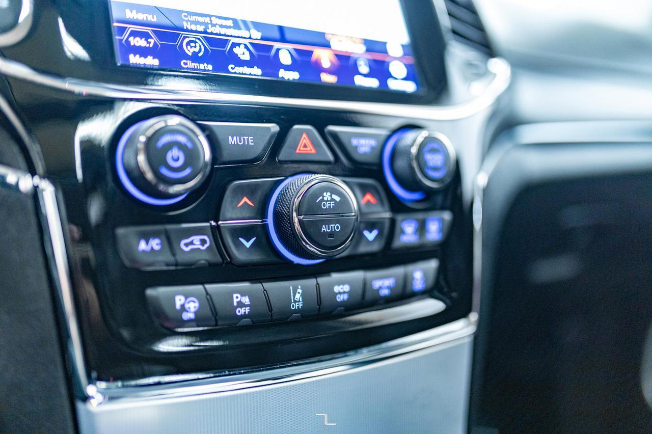 2021 Jeep Grand Cherokee 4x4 Summit Leather Roof Nav BCam Red Deer AB