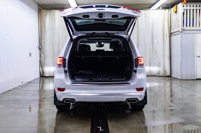 2021 Jeep Grand Cherokee 4x4 Summit Leather Roof Nav BCam Red Deer AB