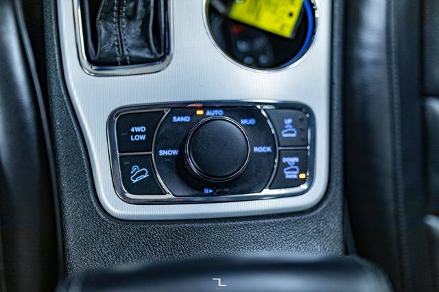 2021 Jeep Grand Cherokee 4x4 Summit Leather Roof Nav BCam Red Deer AB