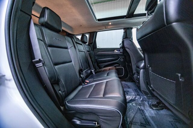 2021 Jeep Grand Cherokee 4x4 Summit Leather Roof Nav BCam Red Deer AB