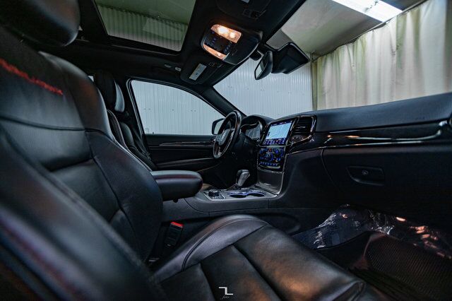 2021 Jeep Grand Cherokee 4x4 Trailhawk Leather Roof Nav BCam Red Deer AB