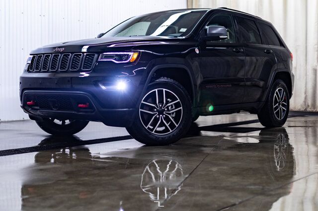 2021 Jeep Grand Cherokee 4x4 Trailhawk Leather Roof Nav BCam Red Deer AB