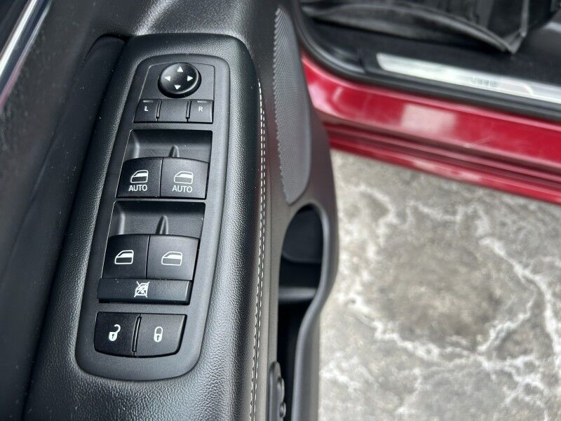 2021 Jeep Grand Cherokee 80th Anniversary - WELL MAINTAINED - NEW TIRES Whitinsville MA