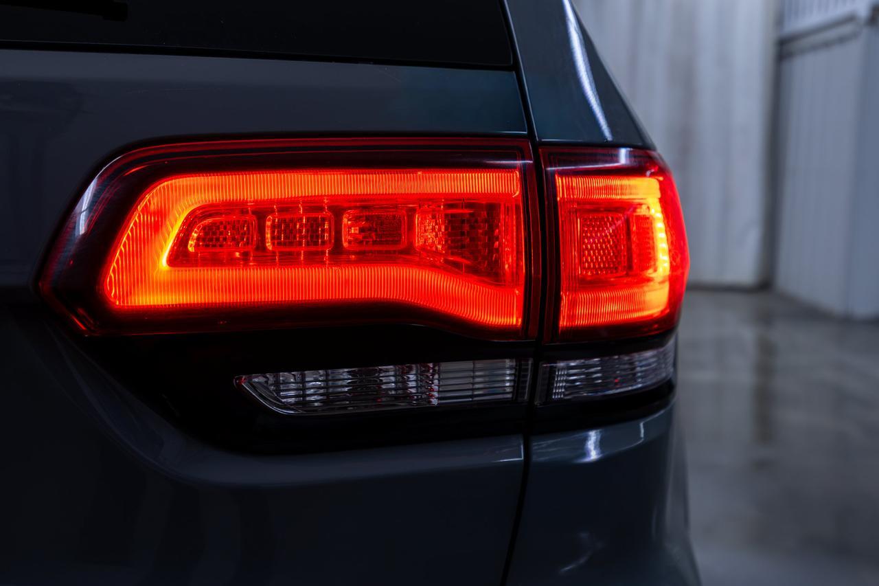 2021 Jeep Grand Cherokee Altitude Red Deer AB