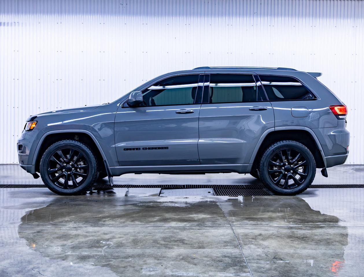 2021 Jeep Grand Cherokee Altitude Red Deer AB