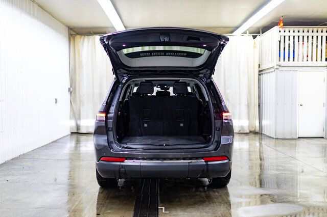 2021 Jeep Grand Cherokee L 4x4 Limited Leather Roof Nav Red Deer AB