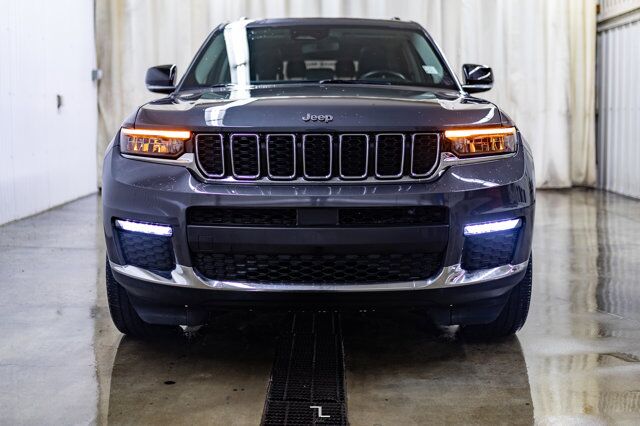 2021 Jeep Grand Cherokee L 4x4 Limited Leather Roof Nav Red Deer AB