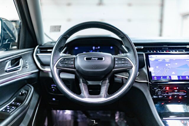 2021 Jeep Grand Cherokee L 4x4 Limited Leather Roof Nav Red Deer AB