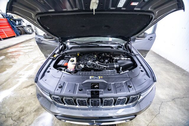 2021 Jeep Grand Cherokee L 4x4 Limited Leather Roof Nav Red Deer AB