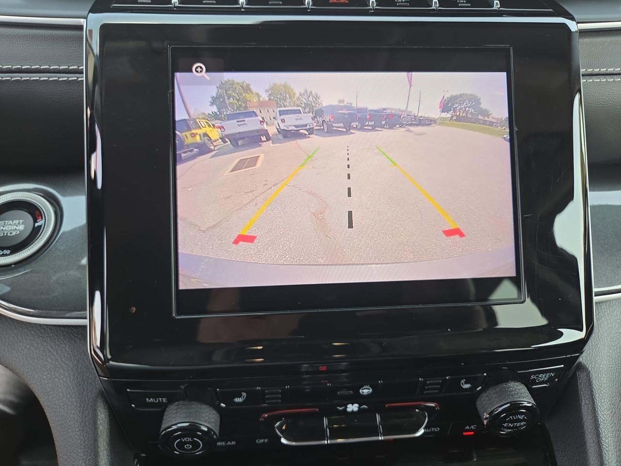 2021 Jeep Grand Cherokee L Laredo HAMBURG PA