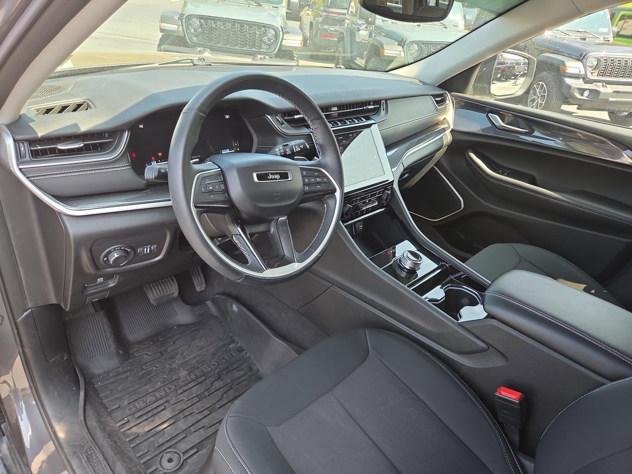 2021 Jeep Grand Cherokee L Laredo HAMBURG PA