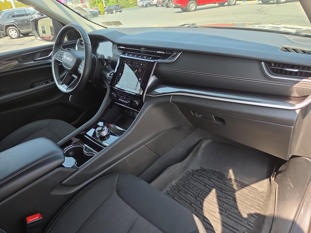 2021 Jeep Grand Cherokee L Laredo HAMBURG PA