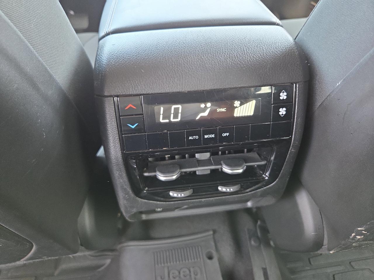 2021 Jeep Grand Cherokee L Laredo HAMBURG PA