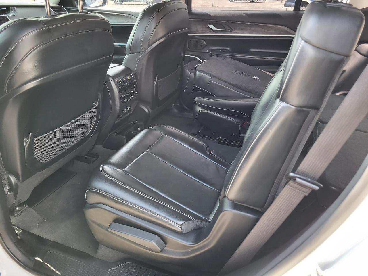 2021 Jeep Grand Cherokee L Limited 4x4 Beeville TX