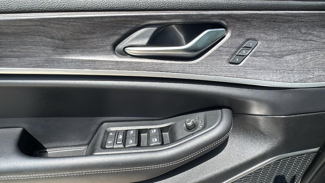 2021 Jeep Grand Cherokee L Limited  Selma TX