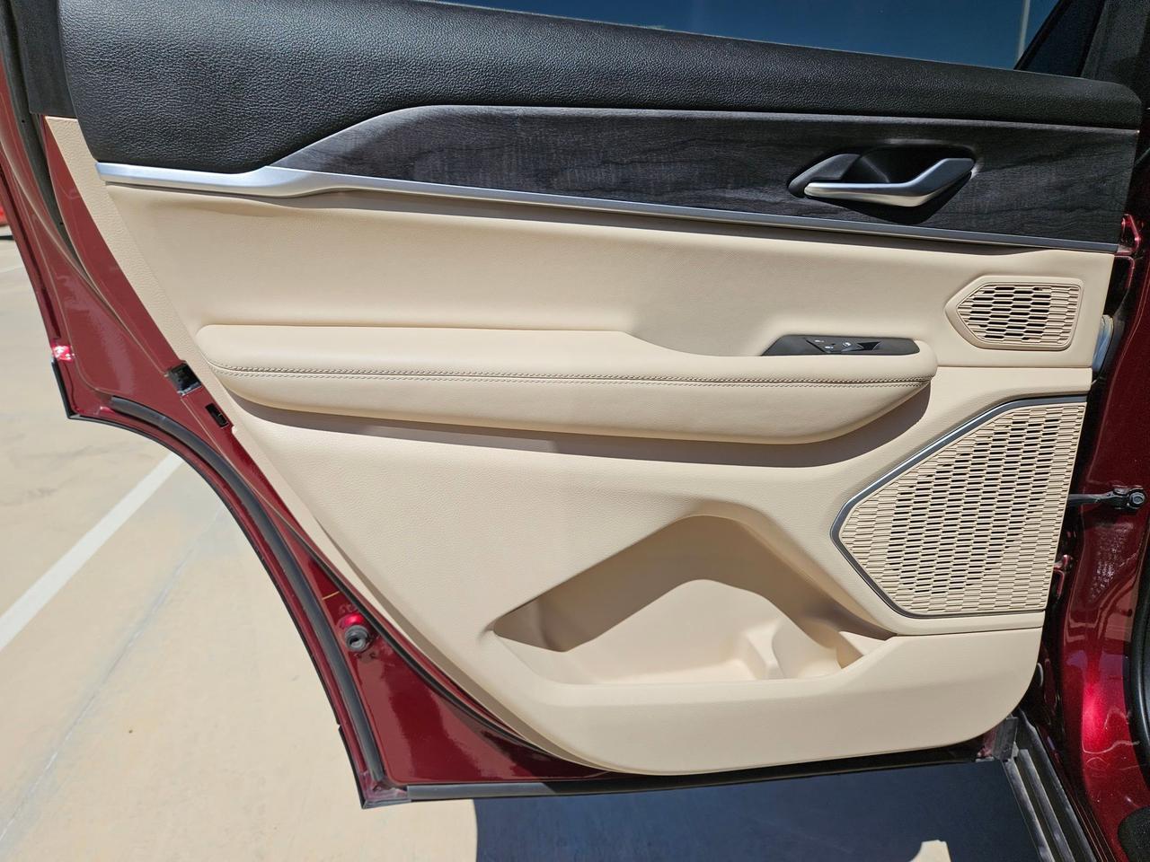 2021 Jeep Grand Cherokee L Limited Castroville TX