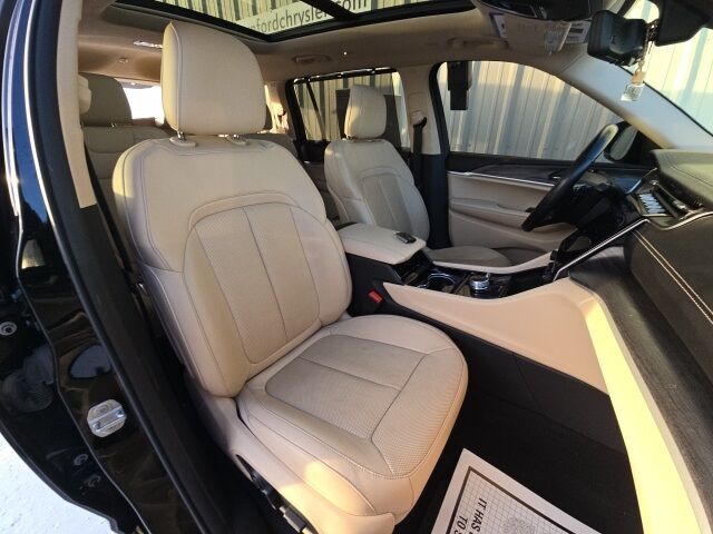 2021 Jeep Grand Cherokee L Limited Watertown SD