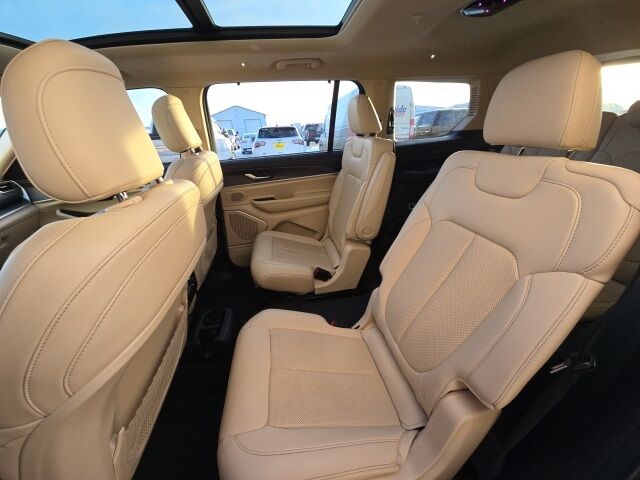 2021 Jeep Grand Cherokee L Limited Watertown SD