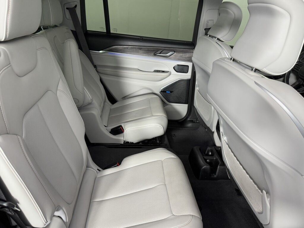 2021 Jeep Grand Cherokee L Overland 4x4 Hemi w/Lux Tech/Uconnect 10.1 Maumee OH
