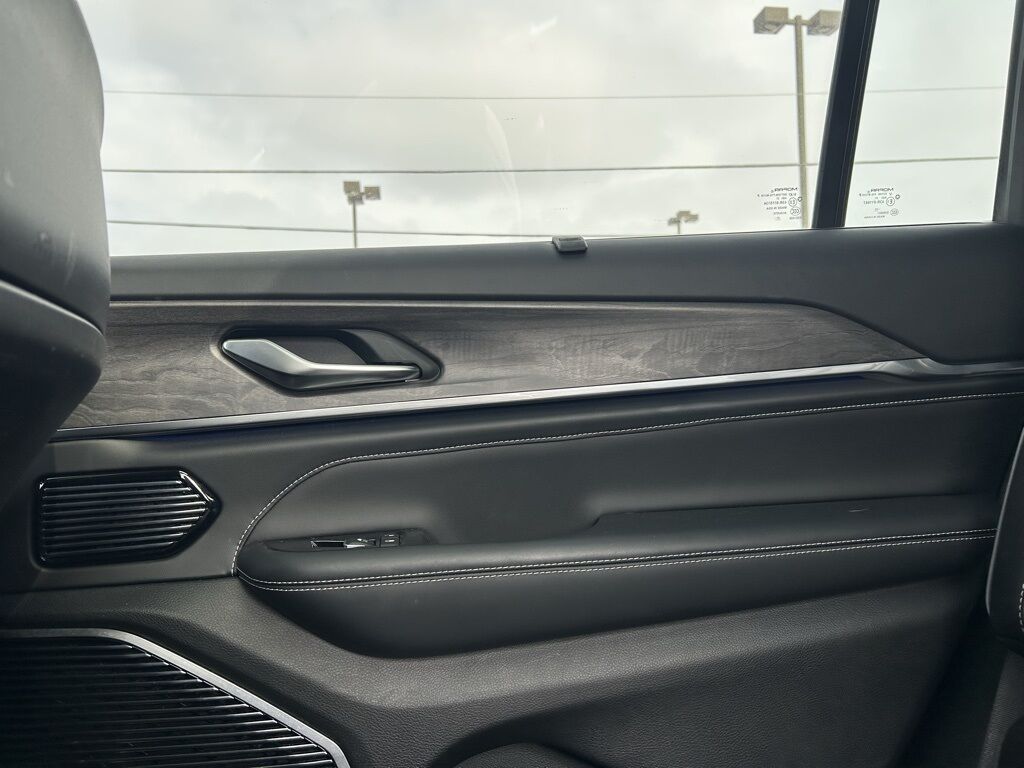 2021 Jeep Grand Cherokee L Overland Crestwood KY